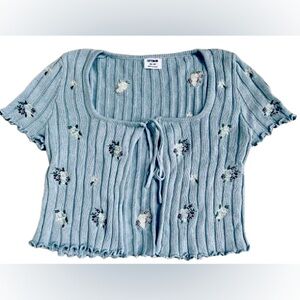 Cotton On Embroidered Cropped Short
Sleeve Self Tie Cardigan
Baby Blue
Size XS